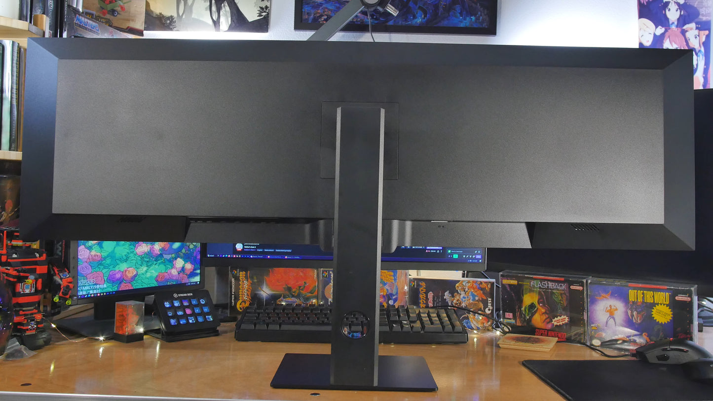 44" 32:9 Ultrawide Monitor - Innocn