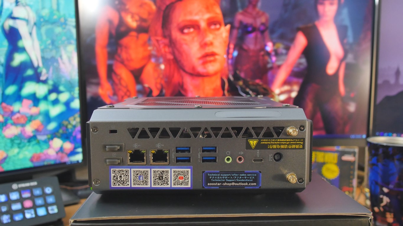 Desktop GPU Mini PC: Ryzen 7, Radeon RX 6600LE - AOOSTAR GODZ