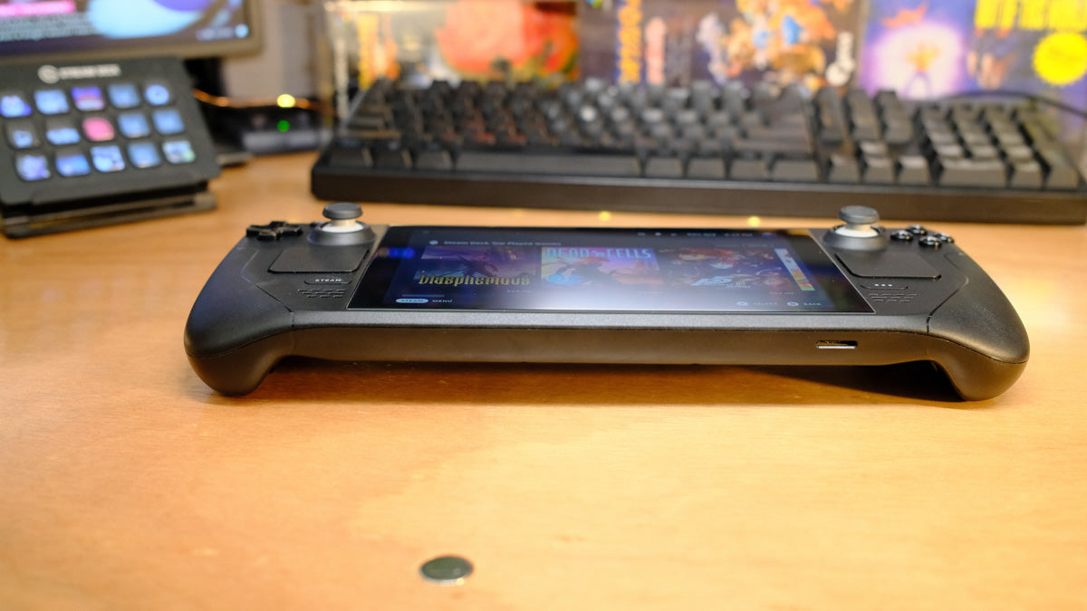 Steam Deck LCD - 512GB, Clear Back Cover, Dock, Case