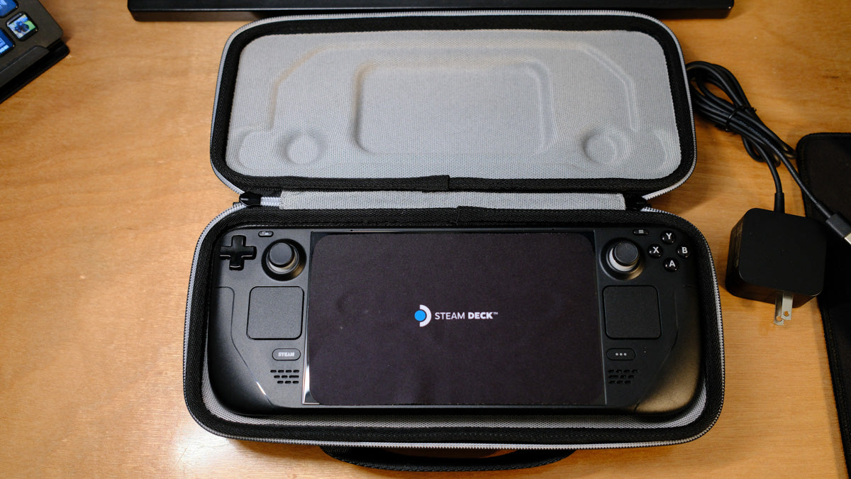 Steam Deck LCD - 512GB, Clear Back Cover, Dock, Case
