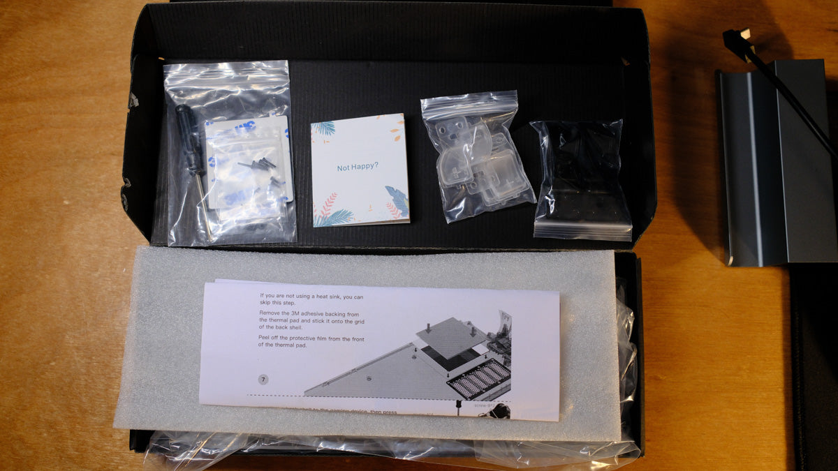 Steam Deck LCD - 512GB, Clear Back Cover, Dock, Case