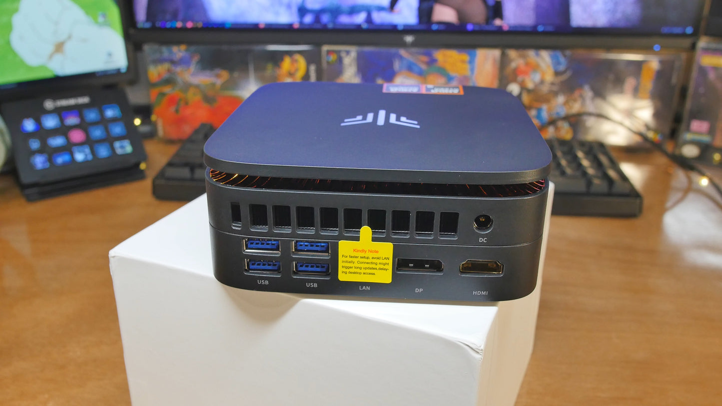 AMD Ryzen 9 8945HS, Radeon 780M Mini PC: Kamrui G1