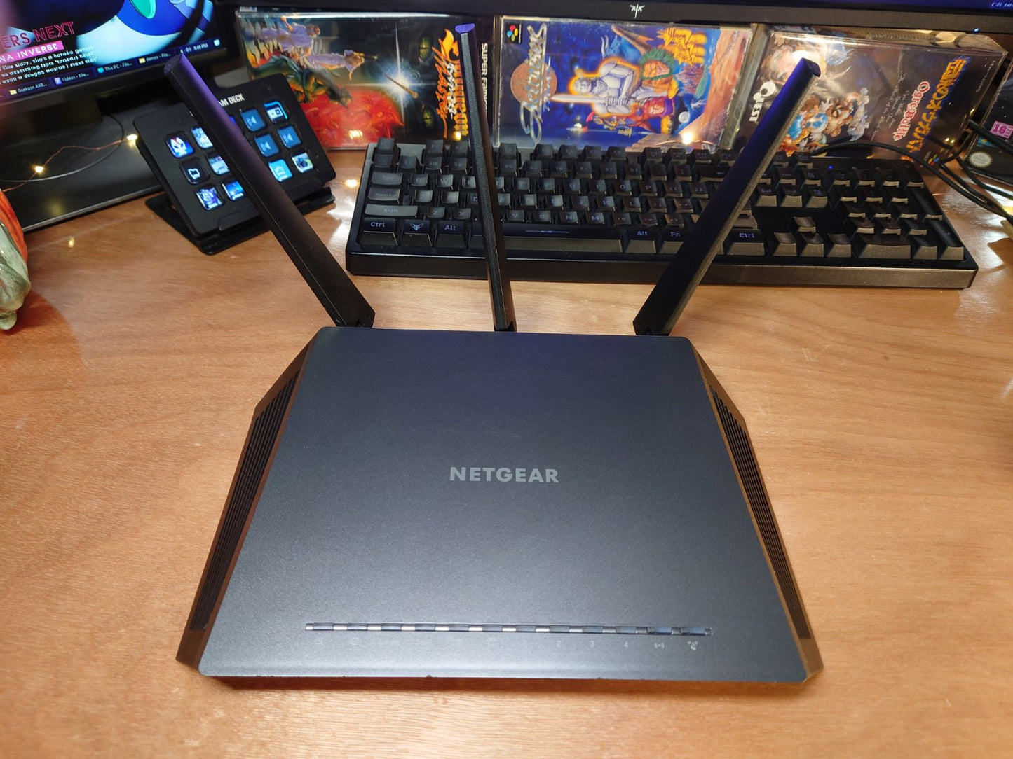 Netgear Nighawk AC1750 - Model R6700 - DDWRT Pre-Installed